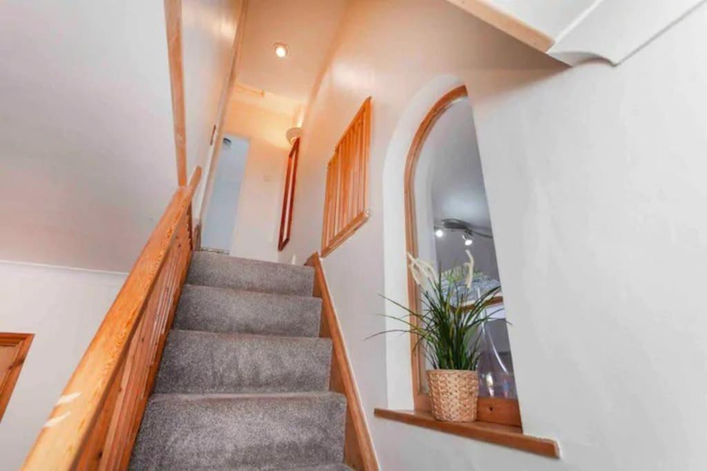 Cosy Heather Cottage 阿什伯恩 外观 照片