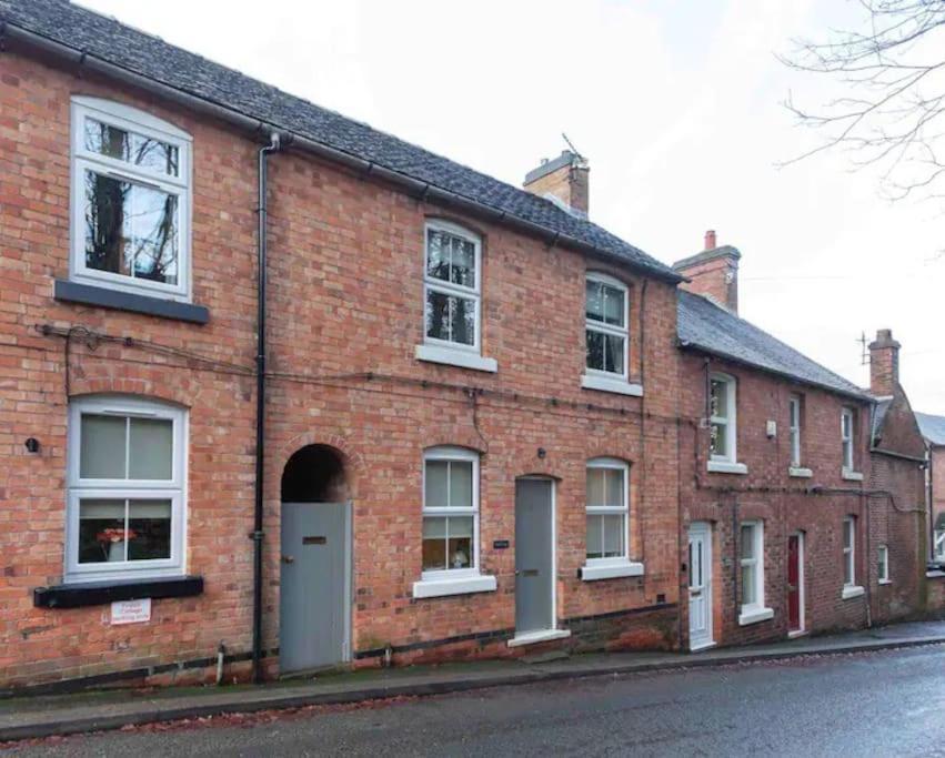 Cosy Heather Cottage 阿什伯恩 外观 照片