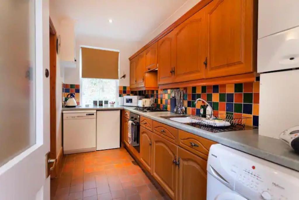 Cosy Heather Cottage 阿什伯恩 外观 照片