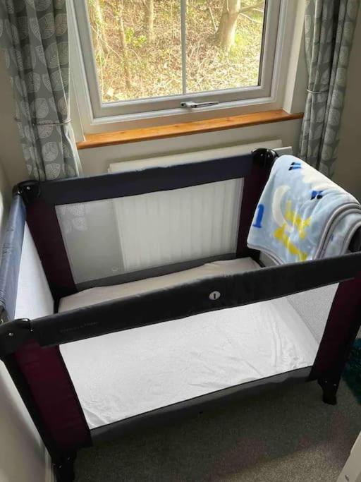 Cosy Heather Cottage 阿什伯恩 外观 照片