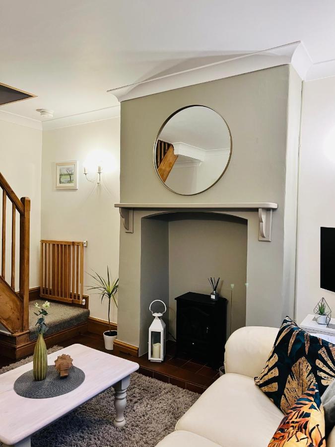 Cosy Heather Cottage 阿什伯恩 外观 照片