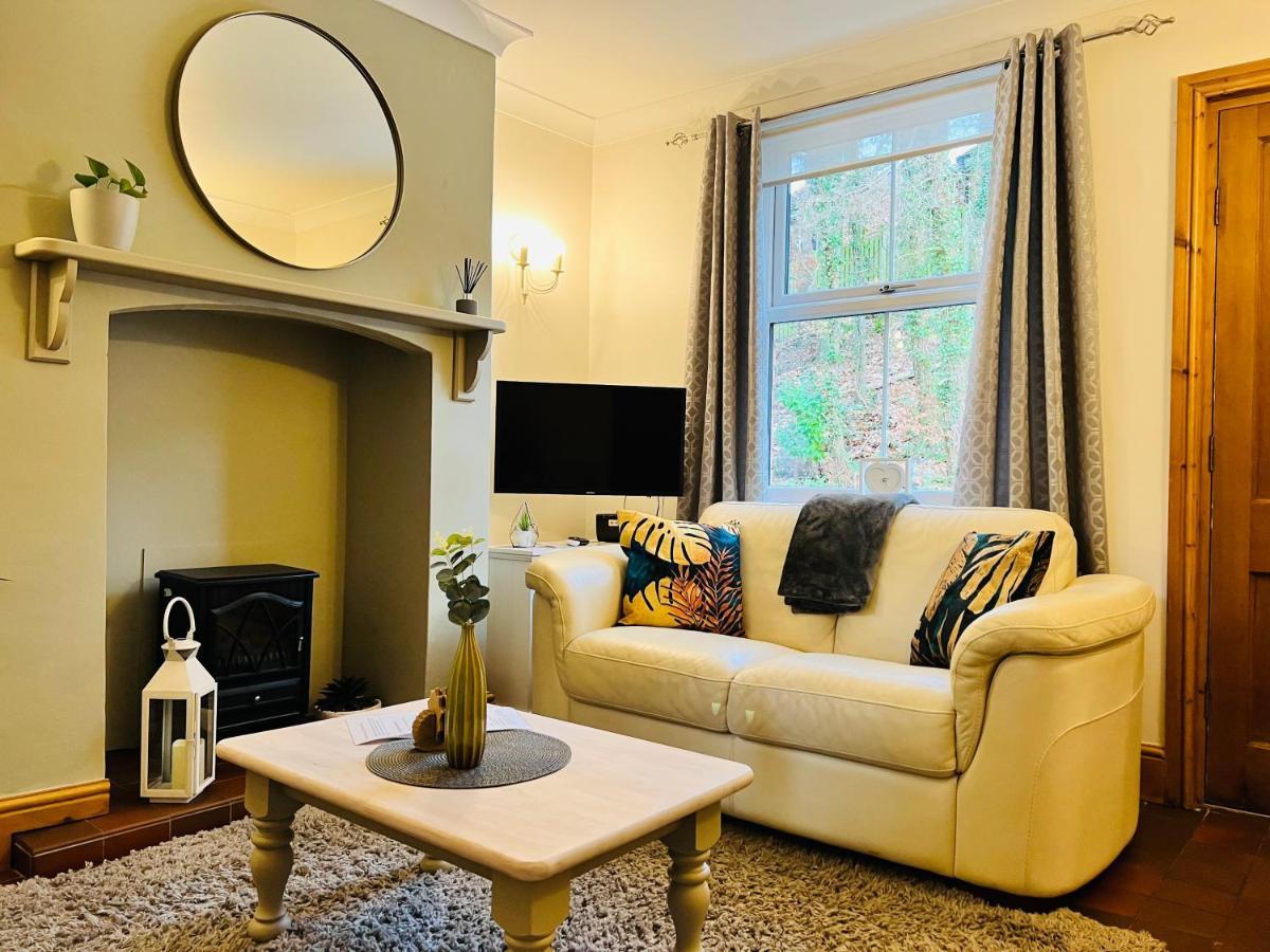 Cosy Heather Cottage 阿什伯恩 外观 照片
